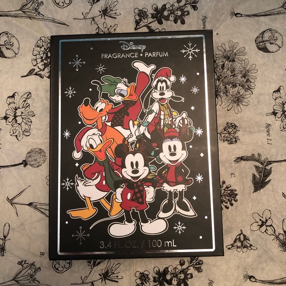 Disney Torrid Mickey and Friends Holiday - Picture 1 of 5